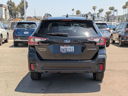 Certified 2021 Subaru Outback Premium w/ Popular Package #1 AWD/4WD image 4