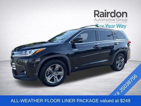 Used 2018 Toyota Highlander Limited Platinum AWD/4WD image 3