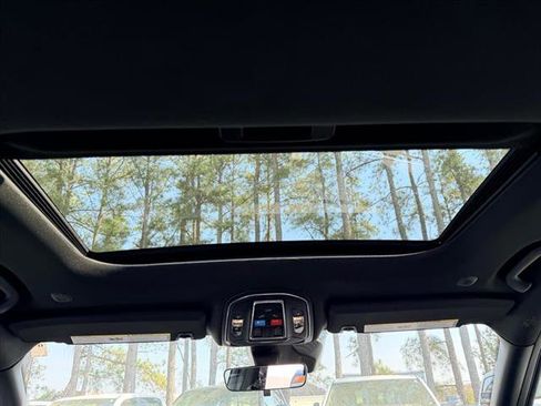 New 2026 Jeep Grand Cherokee L 4WD image 5