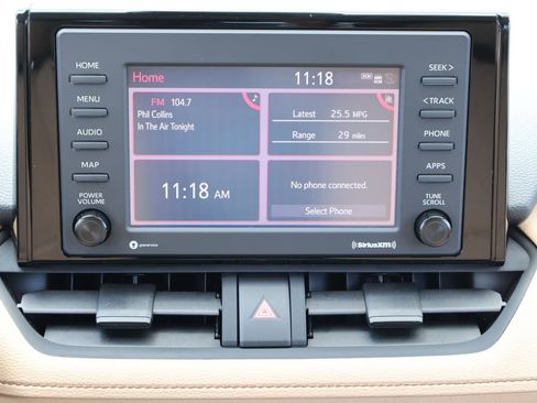 Used 2020 Toyota RAV4 XLE FWD image 16