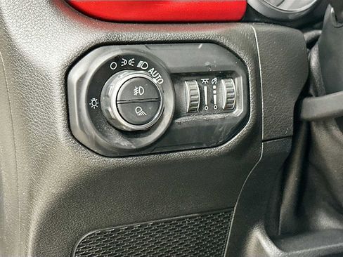 Used 2020 Jeep Gladiator Rubicon AWD/4WD image 10