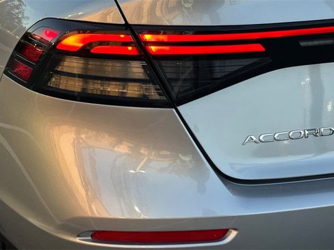 Certified 2025 Honda Accord LX image 30