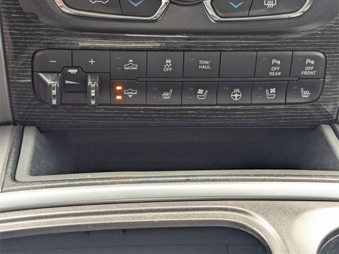 Used 2018 RAM 1500 Limited image 19