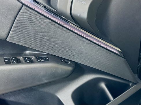 Used 2025 BMW X3 xDrive30i w/ Convenience Package image 18