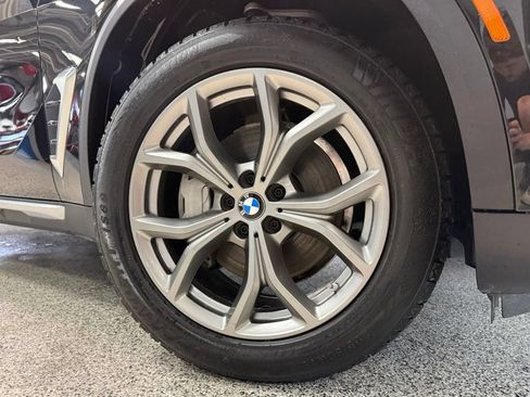 Used 2024 BMW X5 xDrive40i AWD/4WD image 8