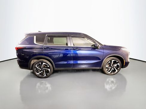 Used 2023 Mitsubishi Outlander SE AWD/4WD image 11