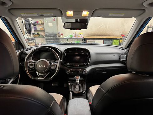 Used 2023 Kia Soul GT-Line FWD image 26