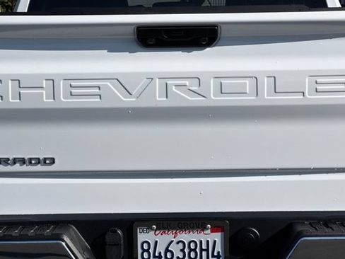 Used 2025 Chevrolet Silverado 1500 LT AWD/4WD image 50