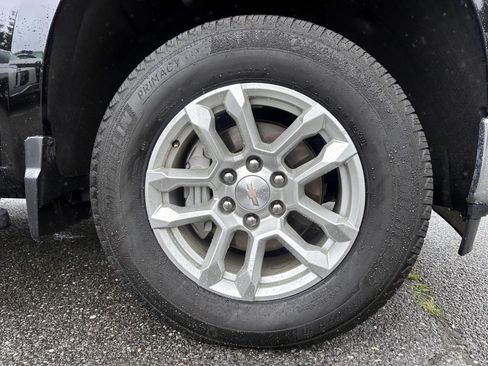 Used 2024 Chevrolet Silverado 1500 LT AWD/4WD image 6