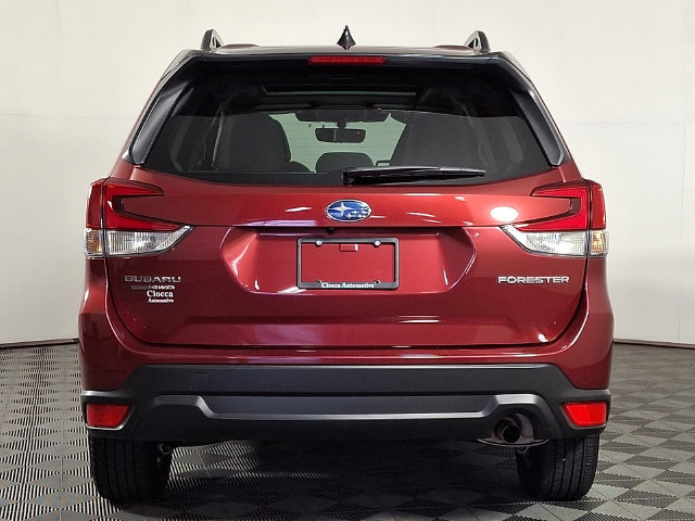 Used 2024 Subaru Forester Premium AWD/4WD image 8