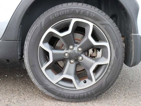 Used 2014 Subaru Crosstrek 2.0i Limited w/ Popular Package #2 image 9