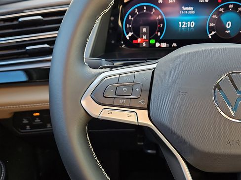 New 2026 Volkswagen Atlas Cross Sport SE image 16