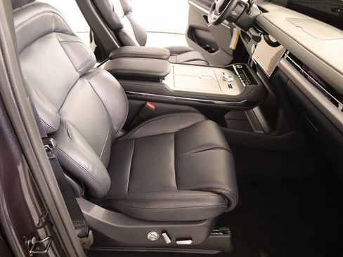 New 2025 Lincoln Navigator Reserve w/ Jet Appearance Package image 14