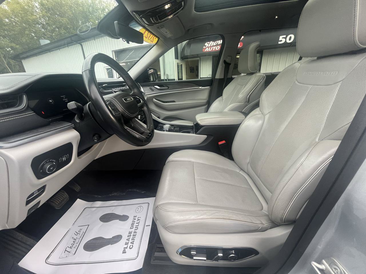 Used 2021 Jeep Grand Cherokee L Overland w/ Advanced Protech Group III AWD/4WD image 14