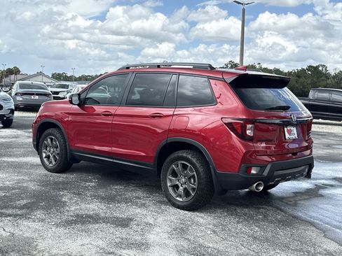 Certified 2024 Honda Passport TrailSport image 10