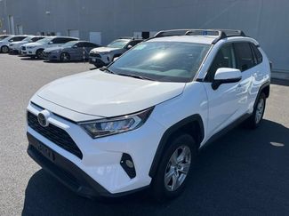 Used 2021 Toyota RAV4 XLE FWD video 1