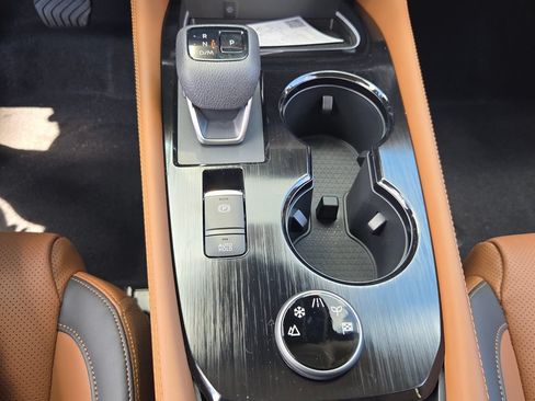 New 2026 Nissan Rogue Platinum AWD/4WD image 19