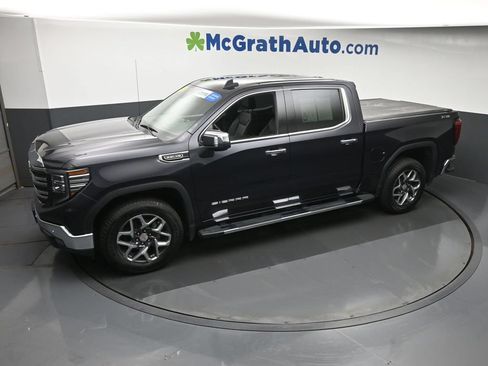 Used 2024 GMC Sierra 1500 SLT w/ SLT Premium Plus Package AWD/4WD image 22