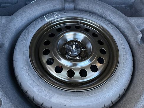 Used 2024 Lincoln Corsair Reserve w/ Equipment Group 201A image 33