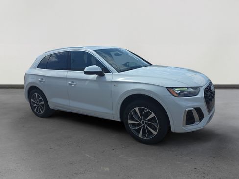 Used 2023 Audi Q5 2.0T Premium Plus w/ Premium Plus Package AWD/4WD image 7