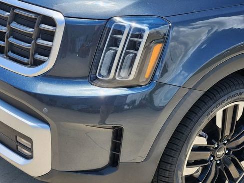 Certified 2023 Kia Telluride SX Prestige AWD/4WD image 9