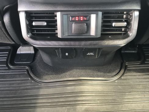 Used 2025 Ford F150 Raptor w/ Equipment Group 803A Raptor R AWD/4WD image 15
