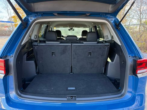 Used 2025 Volkswagen Atlas SE image 14