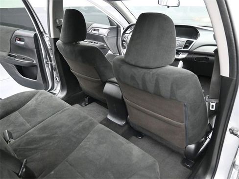 Used 2013 Honda Accord LX image 12