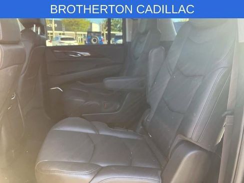 Used 2016 Cadillac Escalade ESV Premium AWD/4WD image 17
