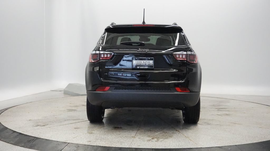 New 2026 Jeep Compass Latitude AWD/4WD image 8