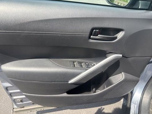 Used 2022 Toyota Corolla Cross LE w/ Moonroof Package image 25