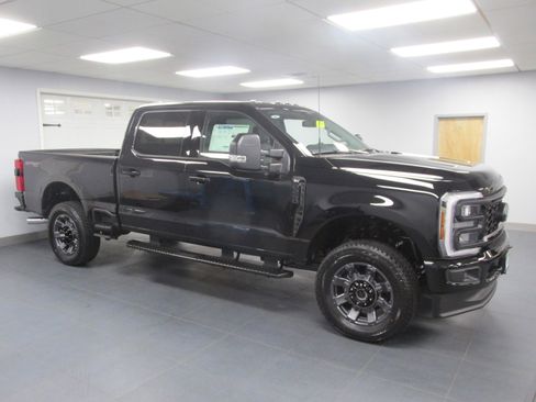 New 2024 Ford F250 XLT w/ XLT Premium Package AWD/4WD image 3