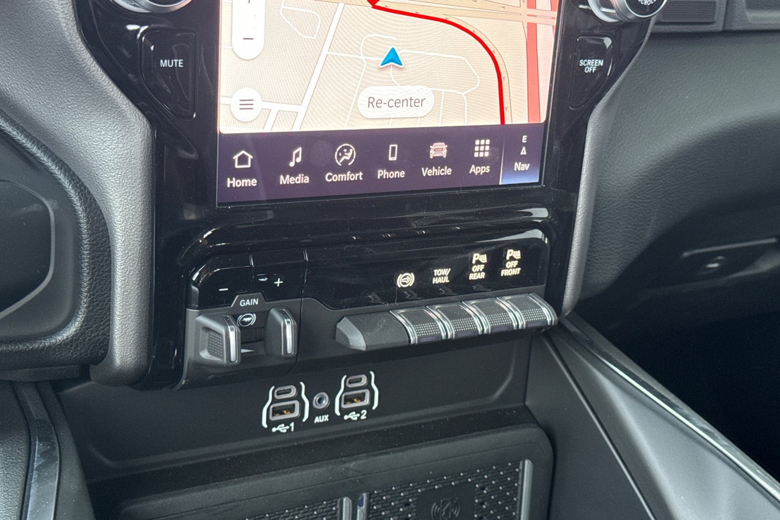 New 2026 RAM 2500 Laramie w/ Night Edition AWD/4WD image 19