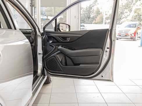 Used 2024 Subaru Legacy image 40