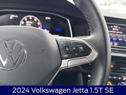 Used 2024 Volkswagen Jetta SE w/ Panoramic Sunroof Package image 20