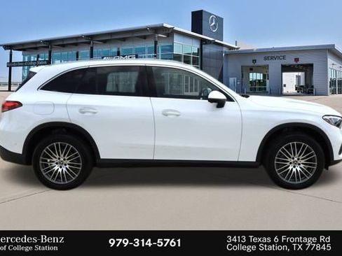 Used 2025 Mercedes-Benz GLC 300 image 2