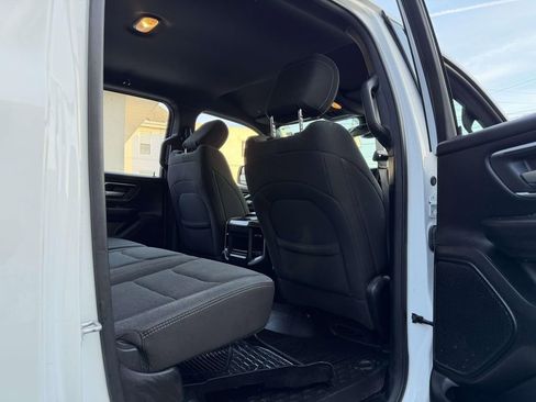 Used 2021 RAM 1500 Big Horn image 15