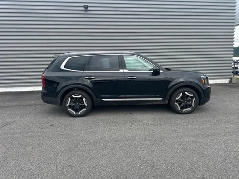 Used 2025 Kia Telluride S AWD/4WD image 4