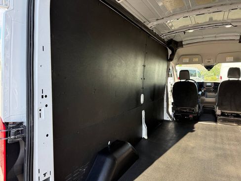 Used 2023 Ford Transit 250 Medium Roof AWD w/ Load Area Protection Package image 22