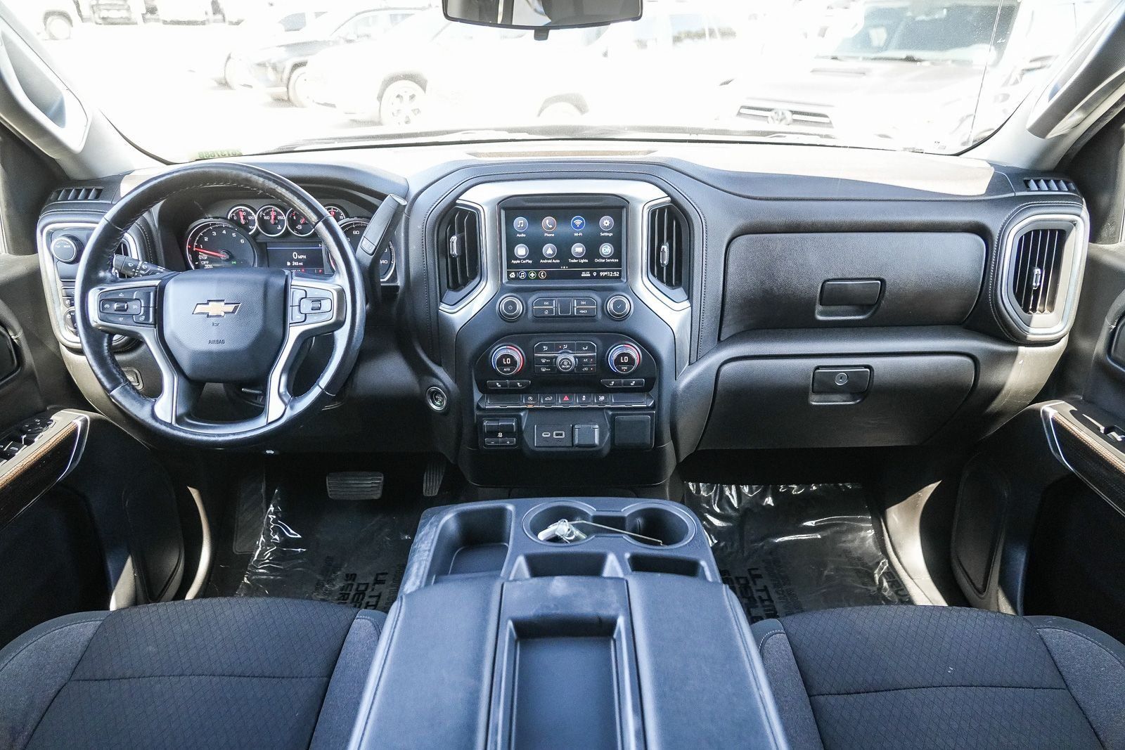 Used 2021 Chevrolet Silverado 1500 LT w/ Bed Protection Package RWD image 12