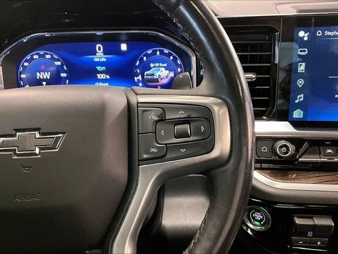 Used 2022 Chevrolet Silverado 1500 LT Trail Boss w/ LT Trail Boss Premium Package AWD/4WD image 18