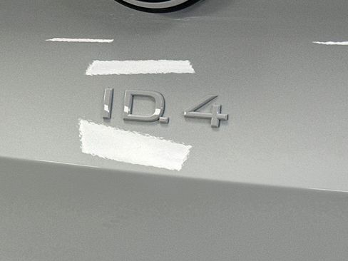 New 2025 Volkswagen ID.4 Pro image 26
