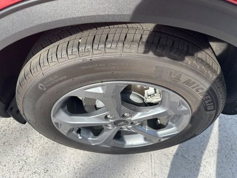 Used 2025 Ford Escape ST-Line image 9