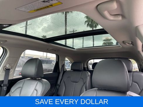 Used 2024 Kia Sorento EX w/ Panoramic Sunroof Package FWD image 27