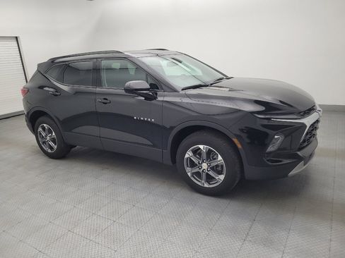 Used 2024 Chevrolet Blazer LT w/ Convenience Package FWD image 11