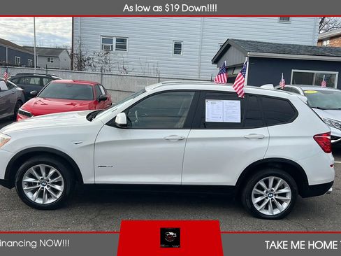 Used 2017 BMW X3 xDrive28i image 2
