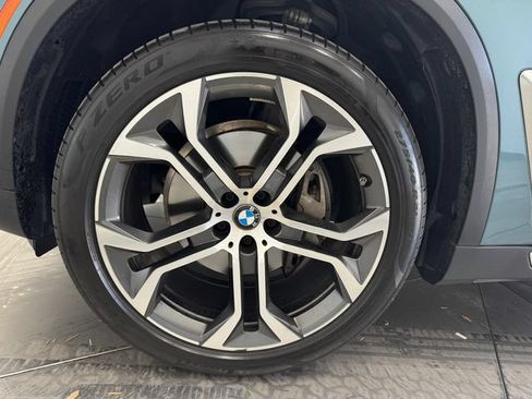 Used 2025 BMW X5 xDrive40i w/ Parking Assistance Package AWD/4WD image 10