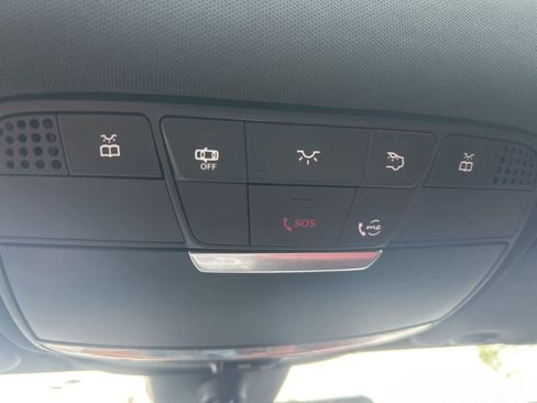 Used 2021 Mercedes-Benz C 300 Sedan image 38