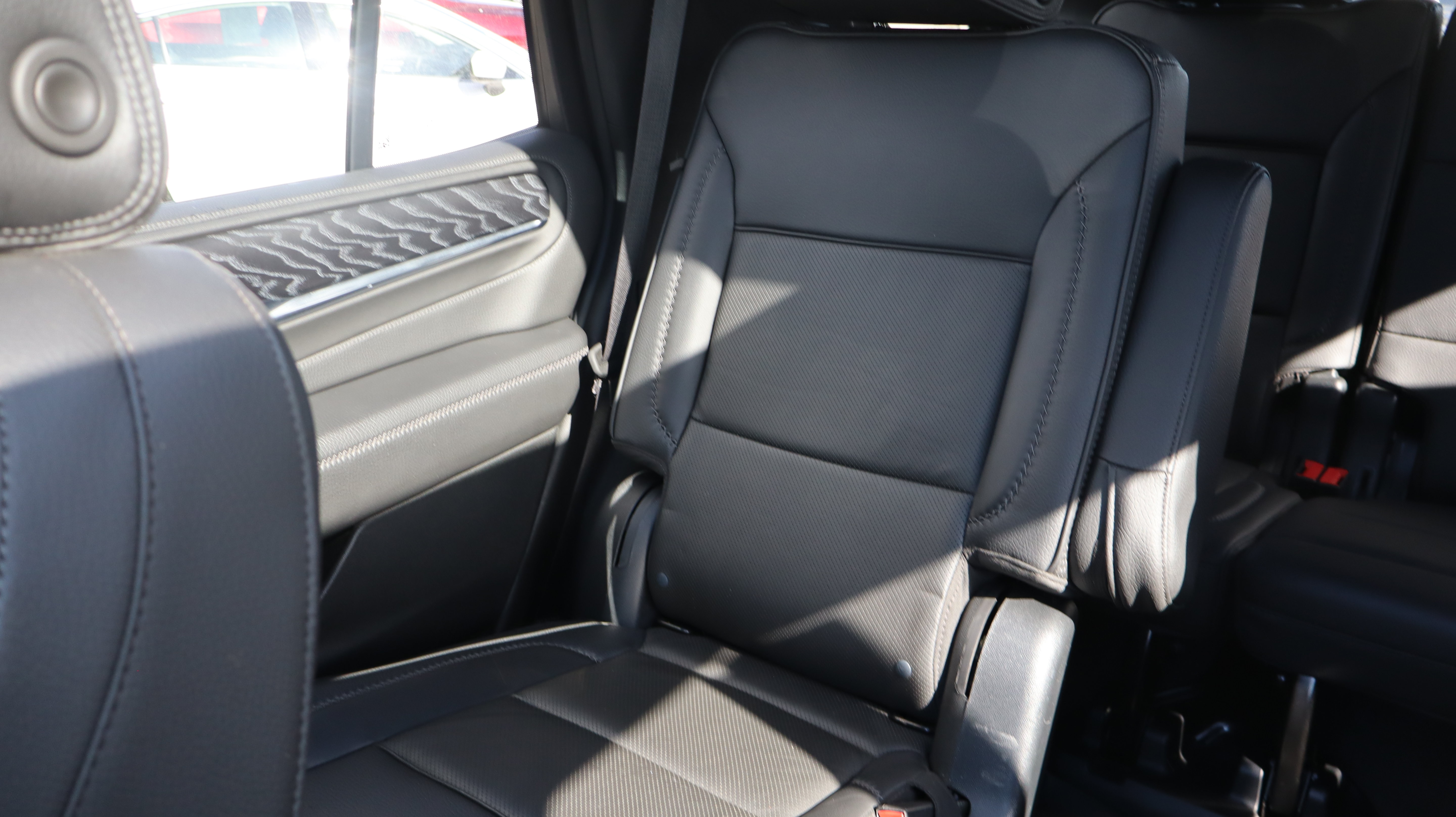 Certified 2023 GMC Yukon Denali w/ Max Trailering Package AWD/4WD image 13