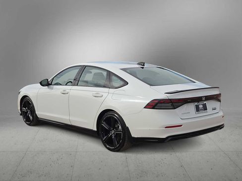 Used 2023 Honda Accord Sport image 6